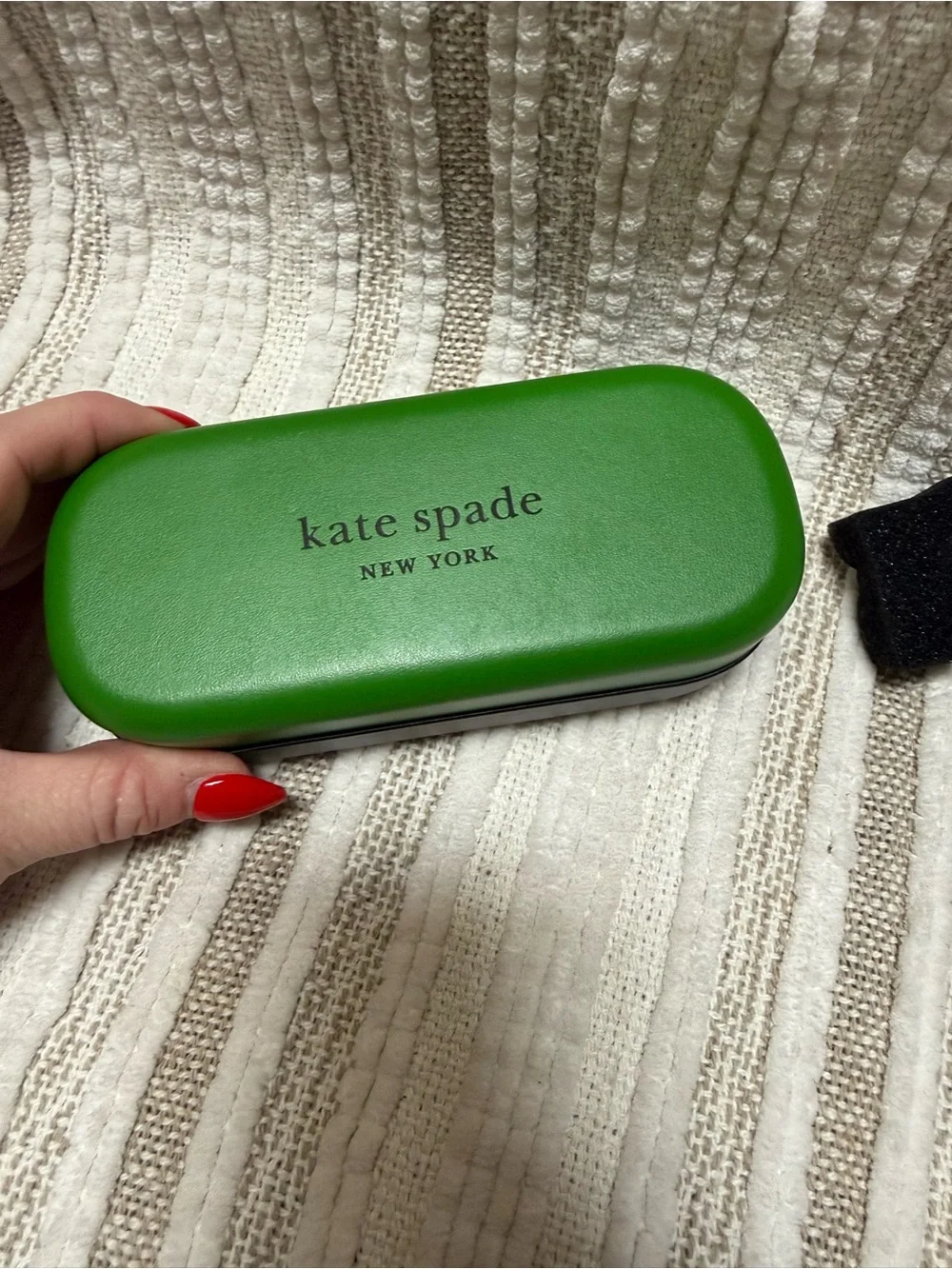 kate spade bold round
